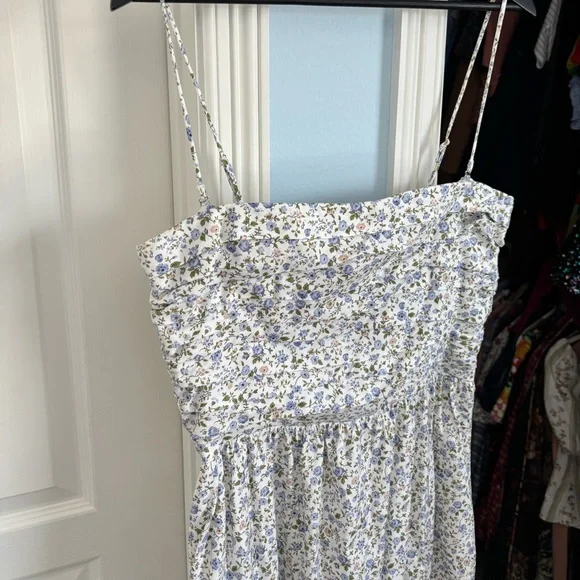 Reformation Lissa Dress in Pixie Floral 12 - Picture 5 of 15